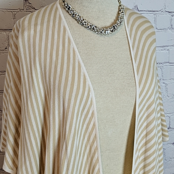 Leo & Sage Open Front Cardigan - Picture 3 of 14